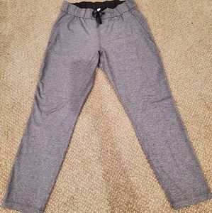 Lululemon on the fly pants